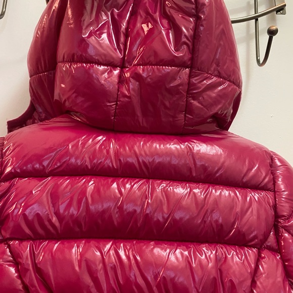 Coat - Picture 7 of 7